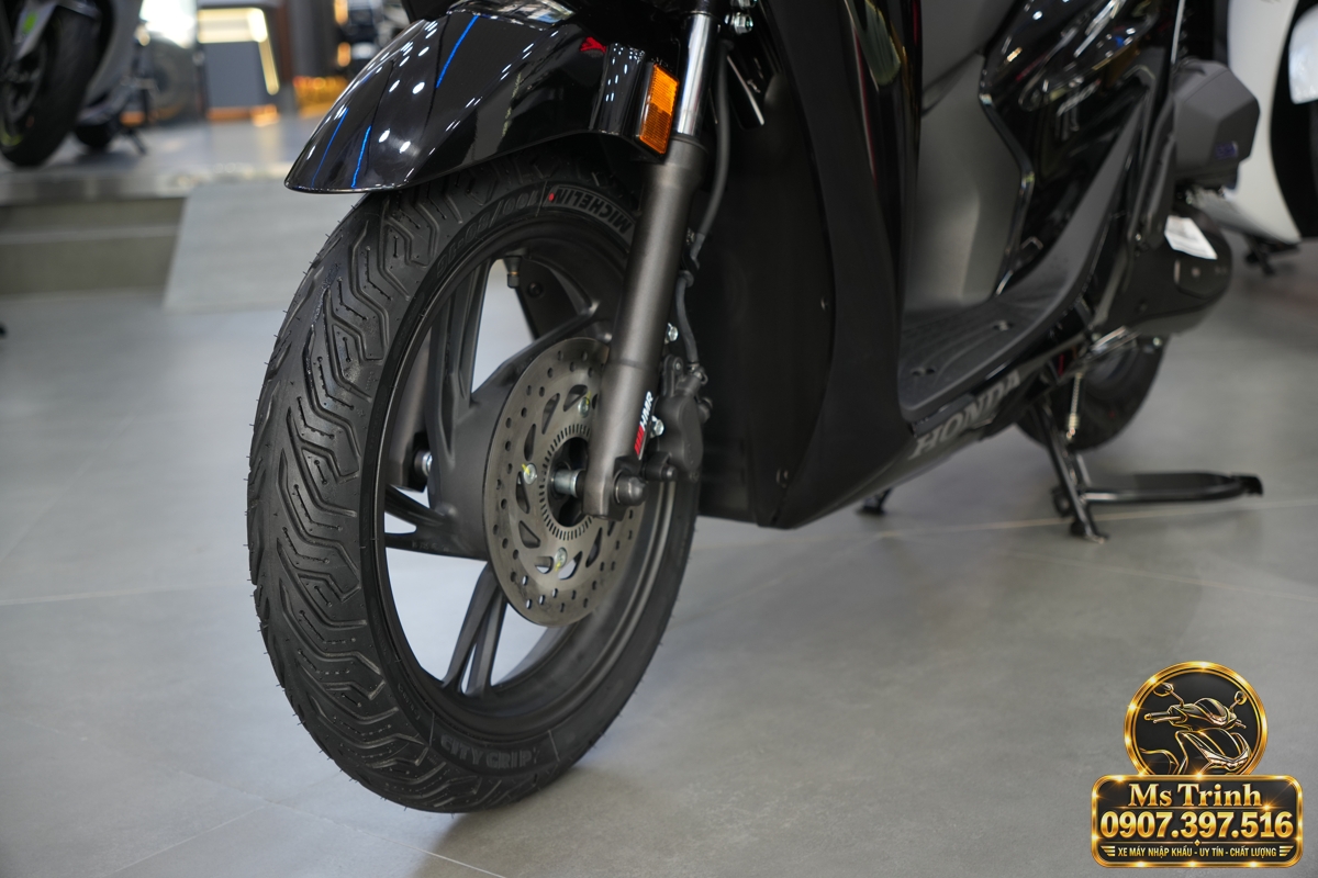 Honda SH150i Ý đen bóng 2027 tại Bắc Ninh - Sơn bóng lịch sự, tiện ích cho mỗi ngày