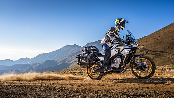 CF Moto 800MT Explorer 2025, ADV Cao Cấp Nhất, Chính Hãng, Giá Tốt tại Bắc Ninh