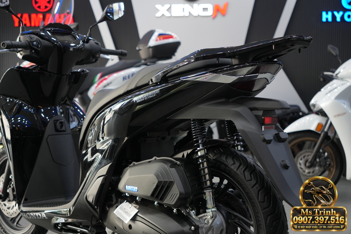 Honda SH150i Ý đen bóng 2027 tại Bắc Ninh - Sơn bóng lịch sự, tiện ích cho mỗi ngày