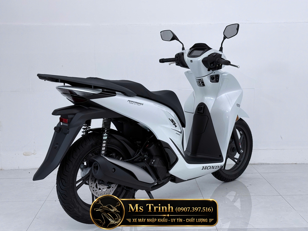 Honda SH150i Special Edition Standard nhập HMR Ý màu trắng tại Bắc Ninh: Giá trị nằm trong từng chi tiết nguyên bản