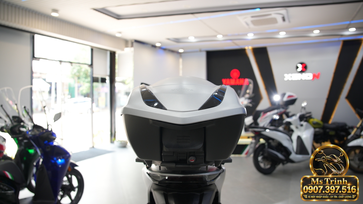 Honda SH150i Ý xám bạc 2027 tại Bắc Ninh - Nhập Ý, tem vàng sang trọng, giá tốt