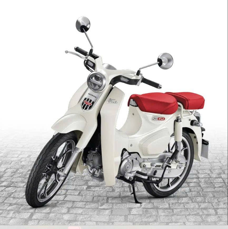 Honda Super Cub 125 Custom Edition Thái Lan 2025 màu trắng tại Bắc Ninh