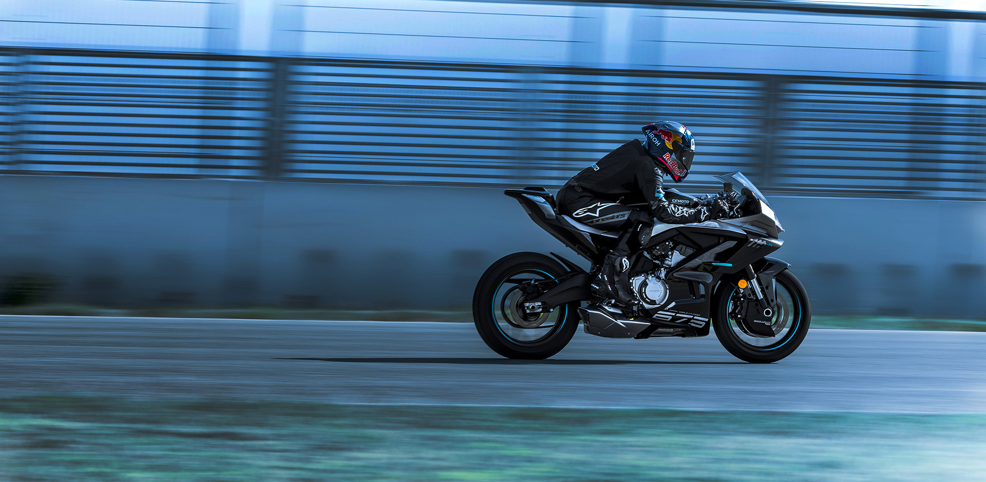 CF Moto 675SR-R 2025 3 Xi Lanh Ngang, Siêu Thể Thao, Giá Rẻ tại Bắc Ninh