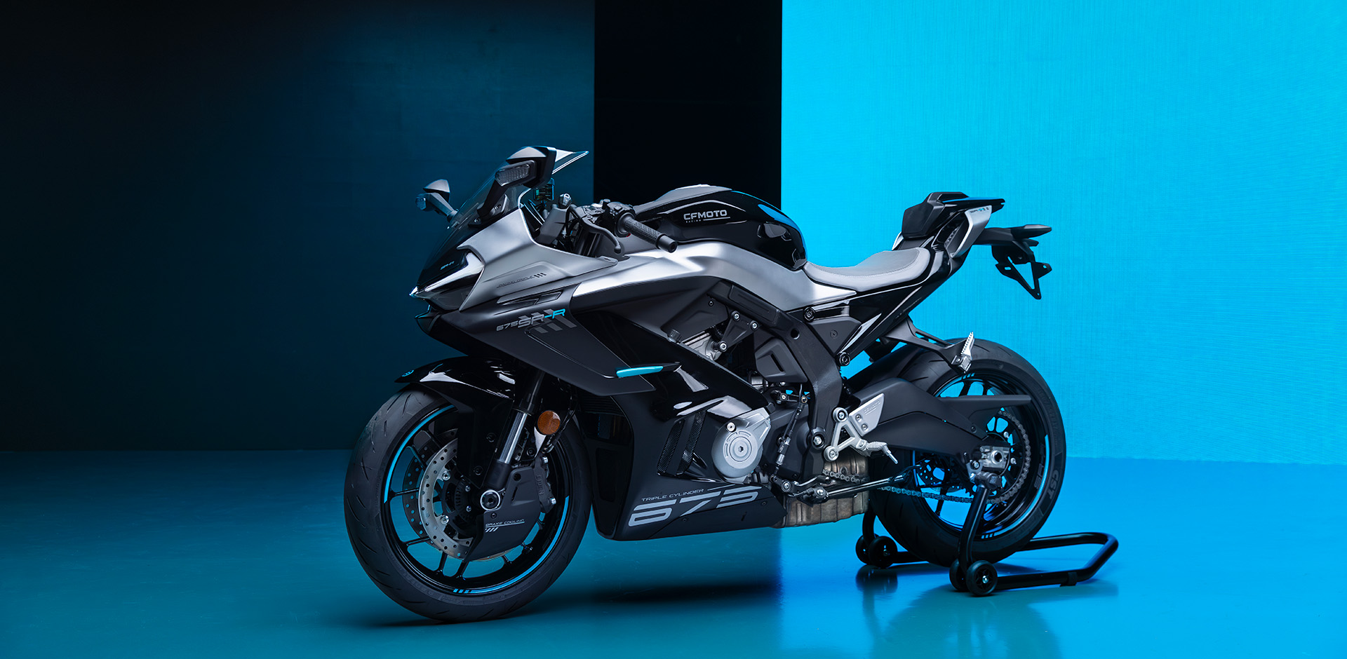 CF Moto 675SR-R 2025 3 Xi Lanh Ngang, Siêu Thể Thao, Giá Rẻ tại Bắc Ninh