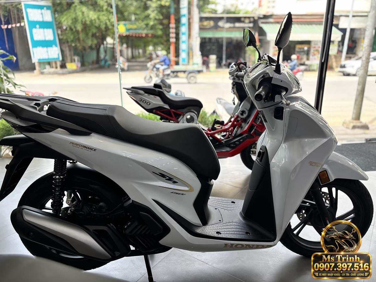 SH150i Ý 2027 màu trắng tại Bắc Ninh - Nhập khẩu nguyên chiếc, thiết kế sang trọng, giá tốt