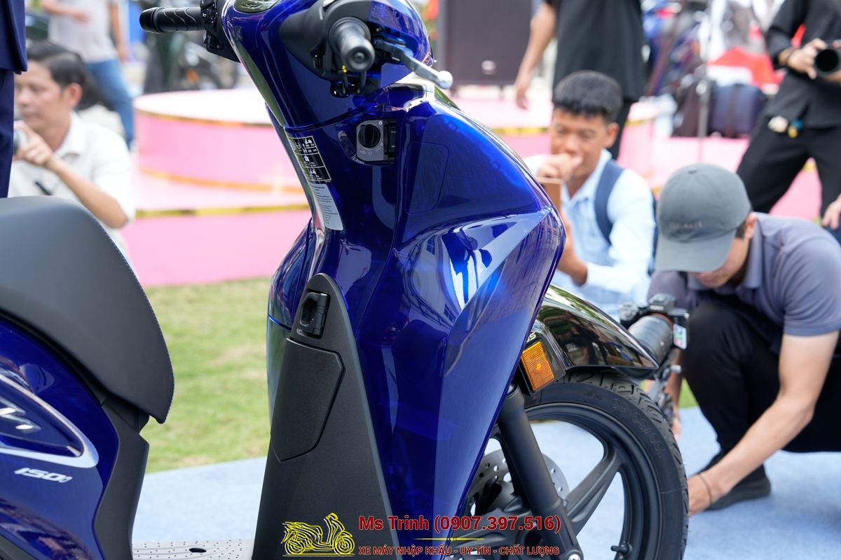 Honda SH150 Vetro Blue 2026 Limited Edition - Siêu phẩm SH Ý dàn áo xanh trong suốt cực hiếm tại Bắc Ninh