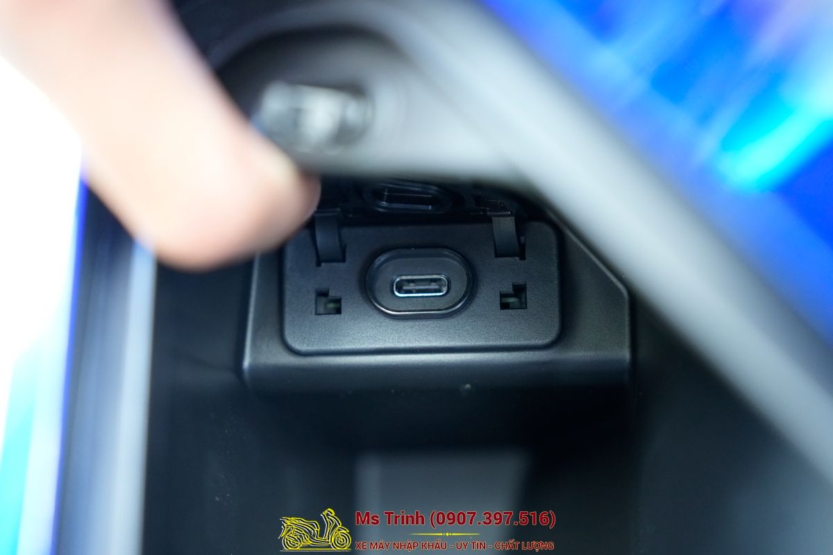 Honda SH150 Vetro Blue 2026 Limited Edition - Siêu phẩm SH Ý dàn áo xanh trong suốt cực hiếm tại Bắc Ninh