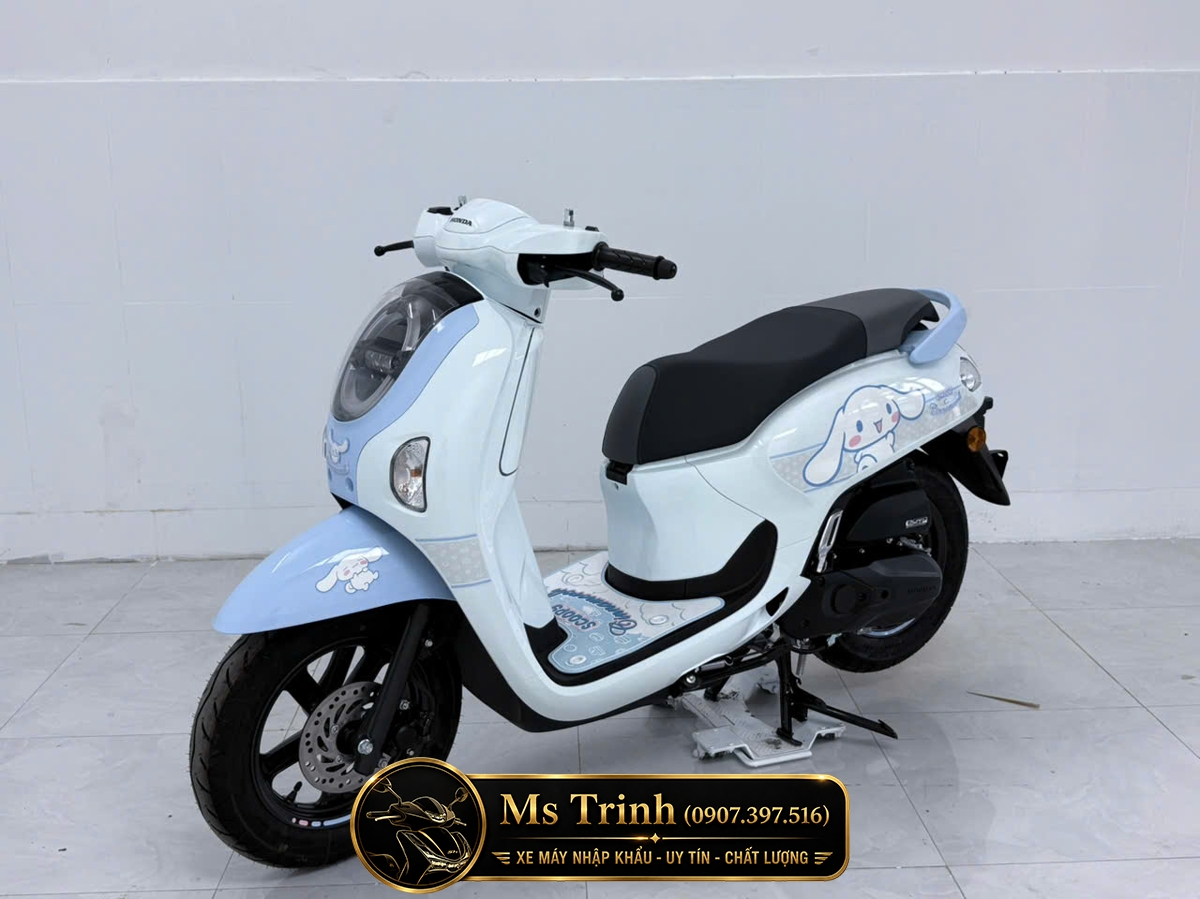 Toàn cảnh Honda Scoopy Cinnamoroll 2026 nổi bật với phong cách Sanrio dễ thương